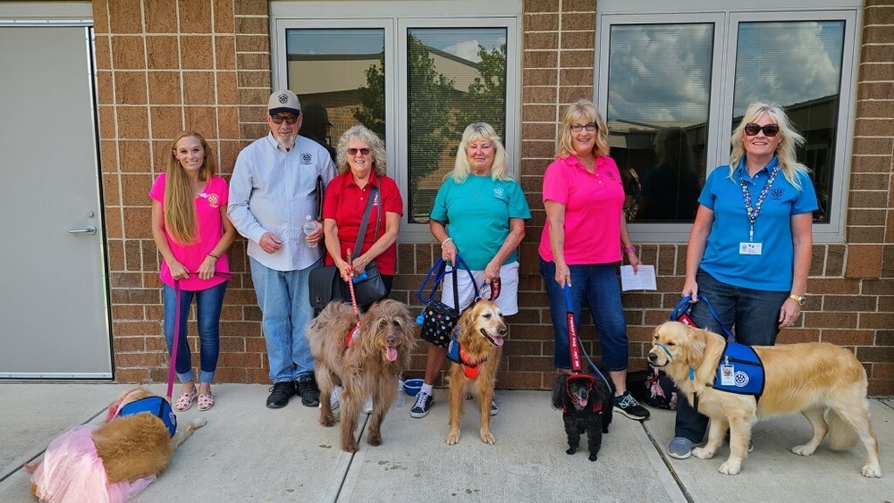 WEST LIBERTY SALEM ADOPTS PET ASSISTED THERAPY PROGRAM IN ELEMENTARY 